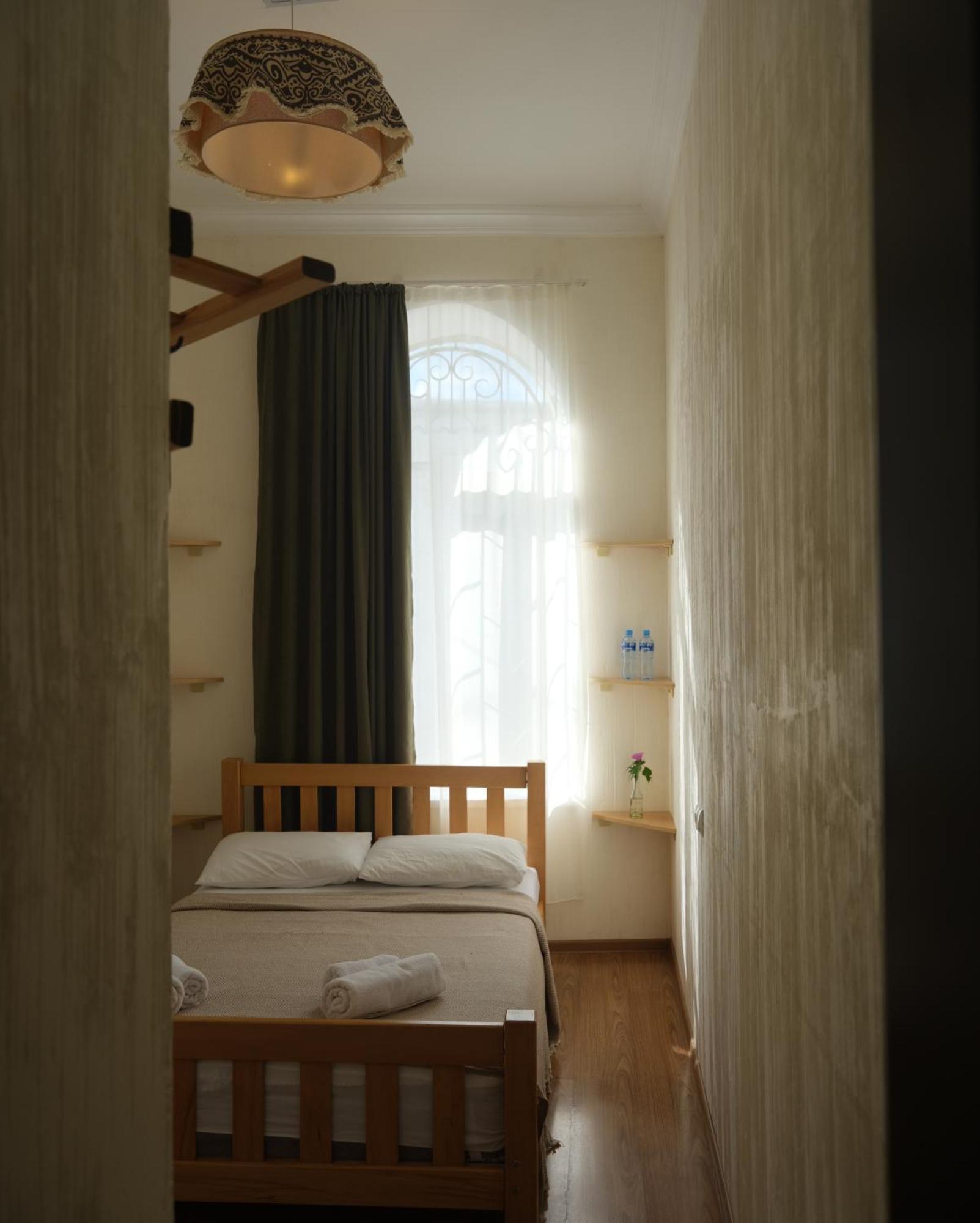 Hotel 1870 Kutaisi Bagian luar foto