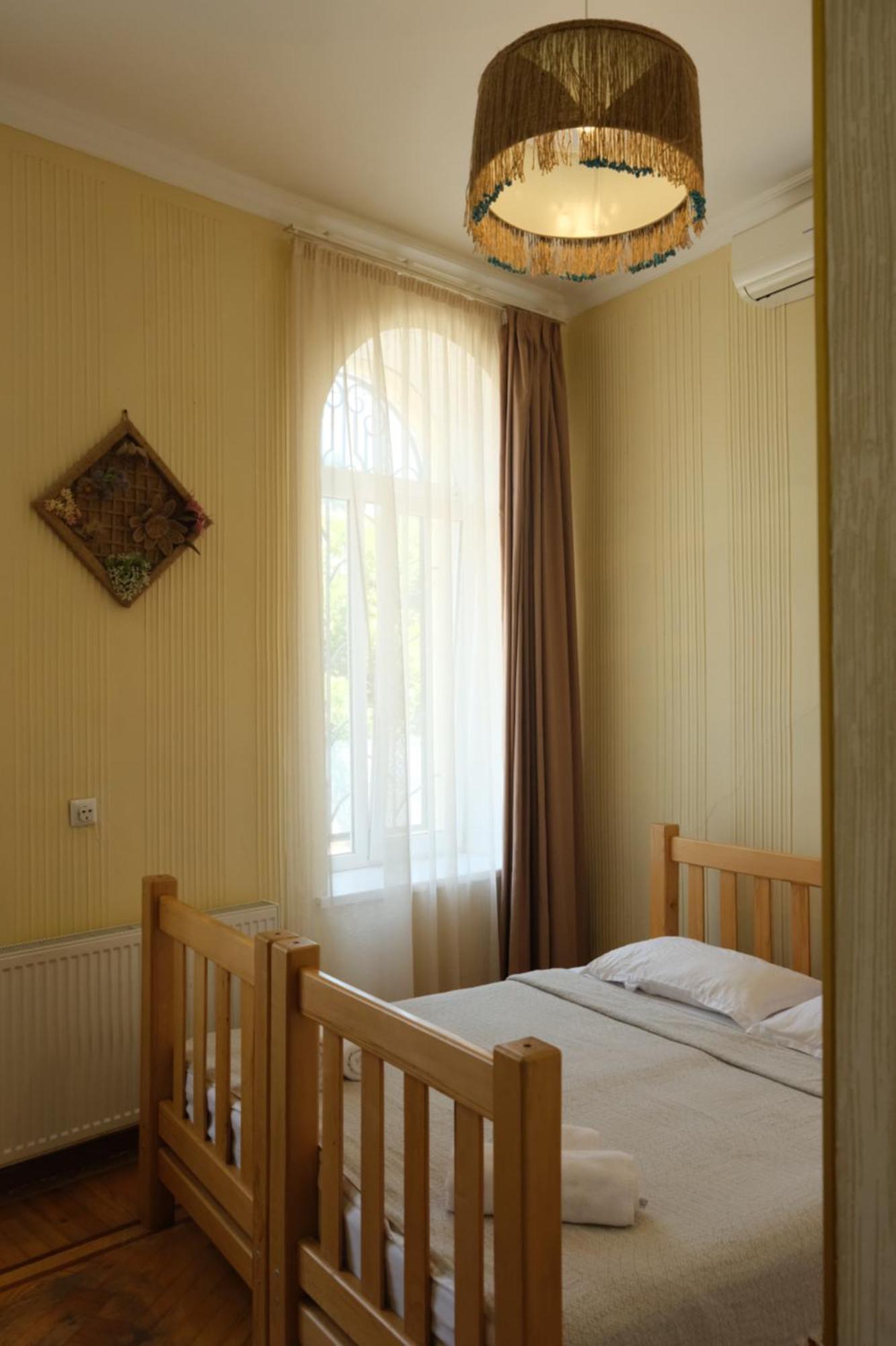Hotel 1870 Kutaisi Bagian luar foto